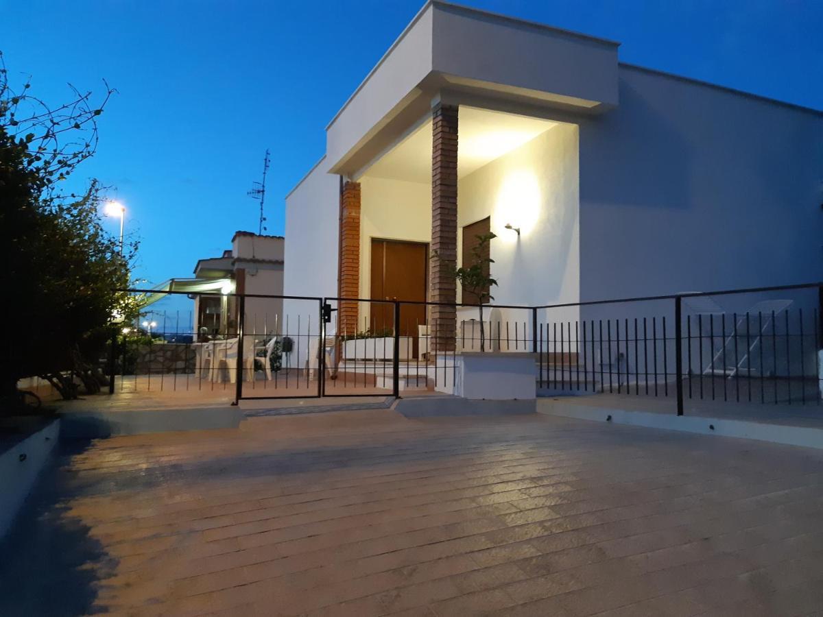 Guest House Al Mare Civitavecchia Kültér fotó