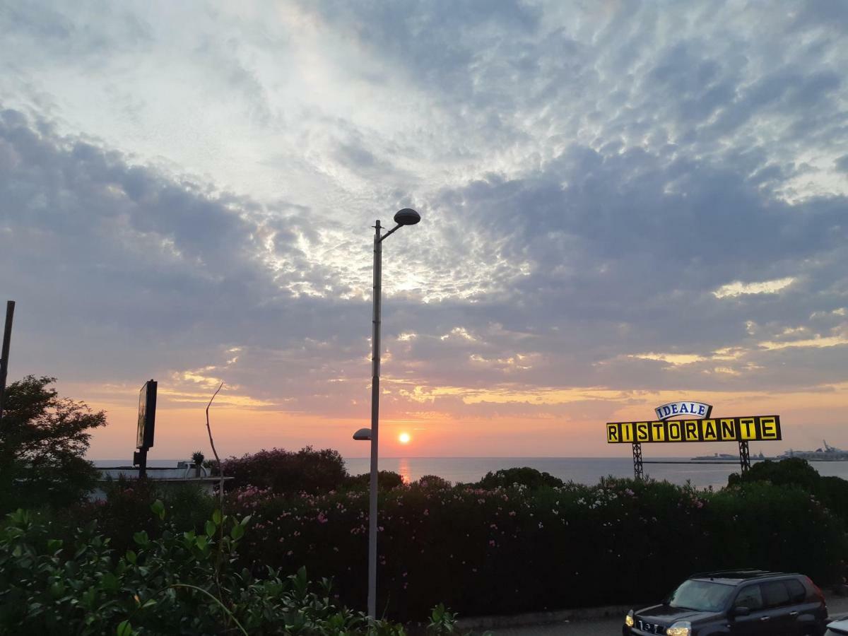 Guest House Al Mare Civitavecchia Kültér fotó
